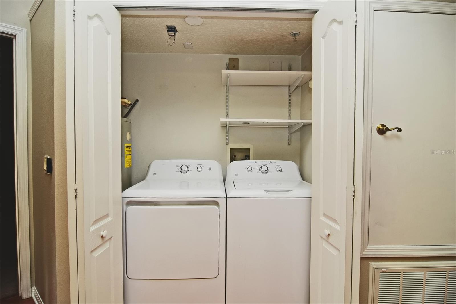 Image 22 of 29 For 698 Seabrook Court 105