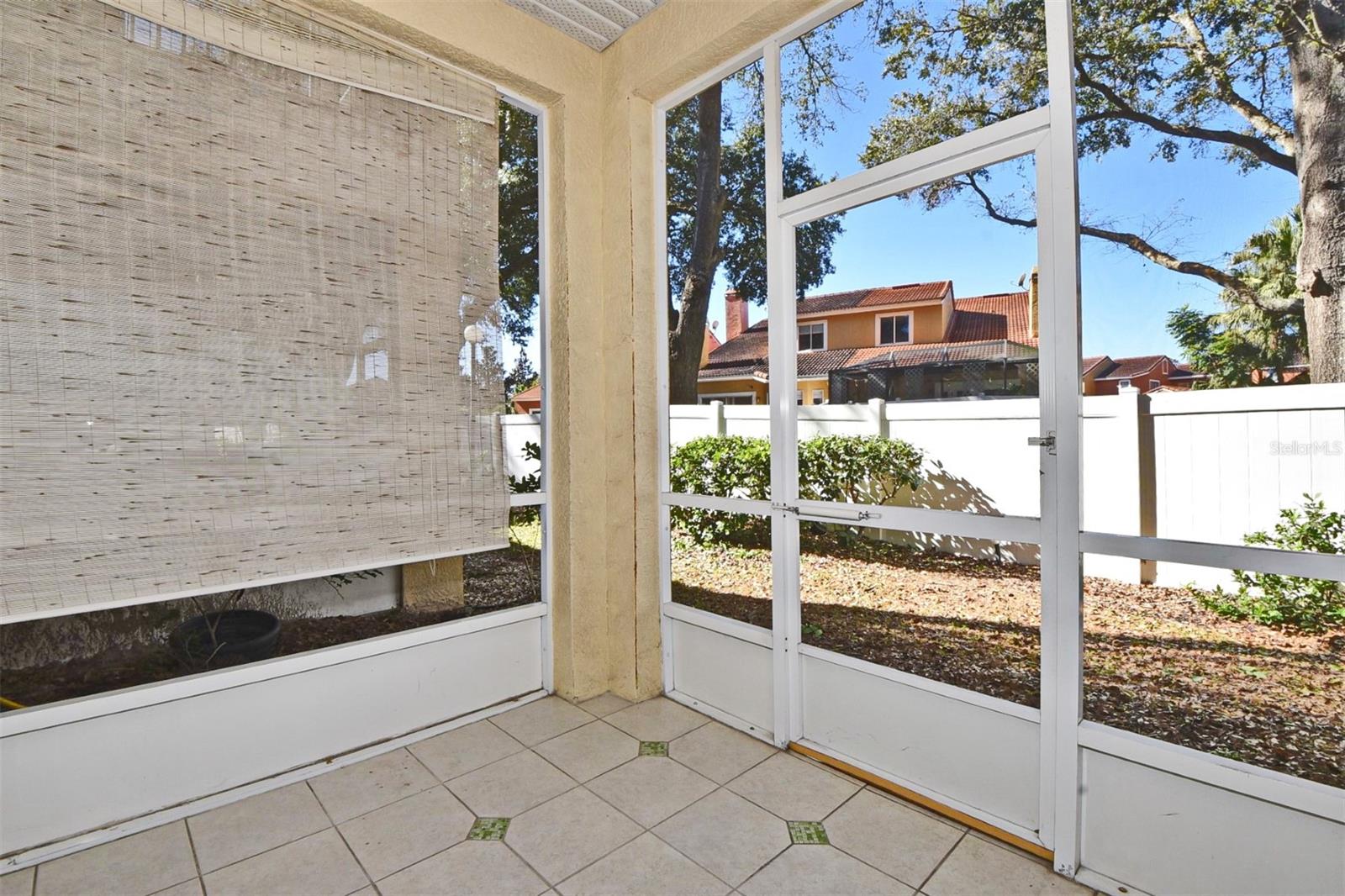 Image 23 of 29 For 698 Seabrook Court 105