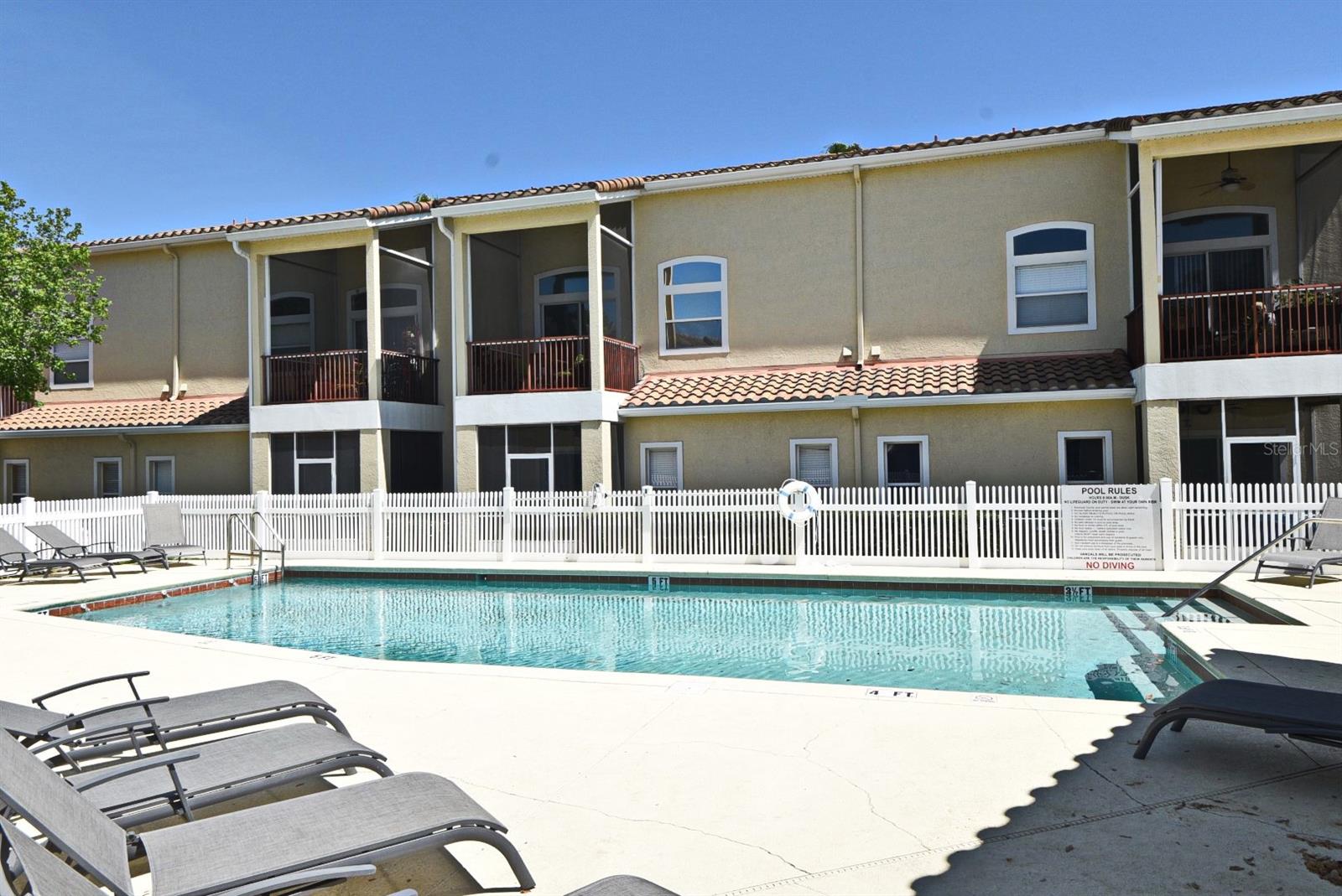 Image 26 of 29 For 698 Seabrook Court 105