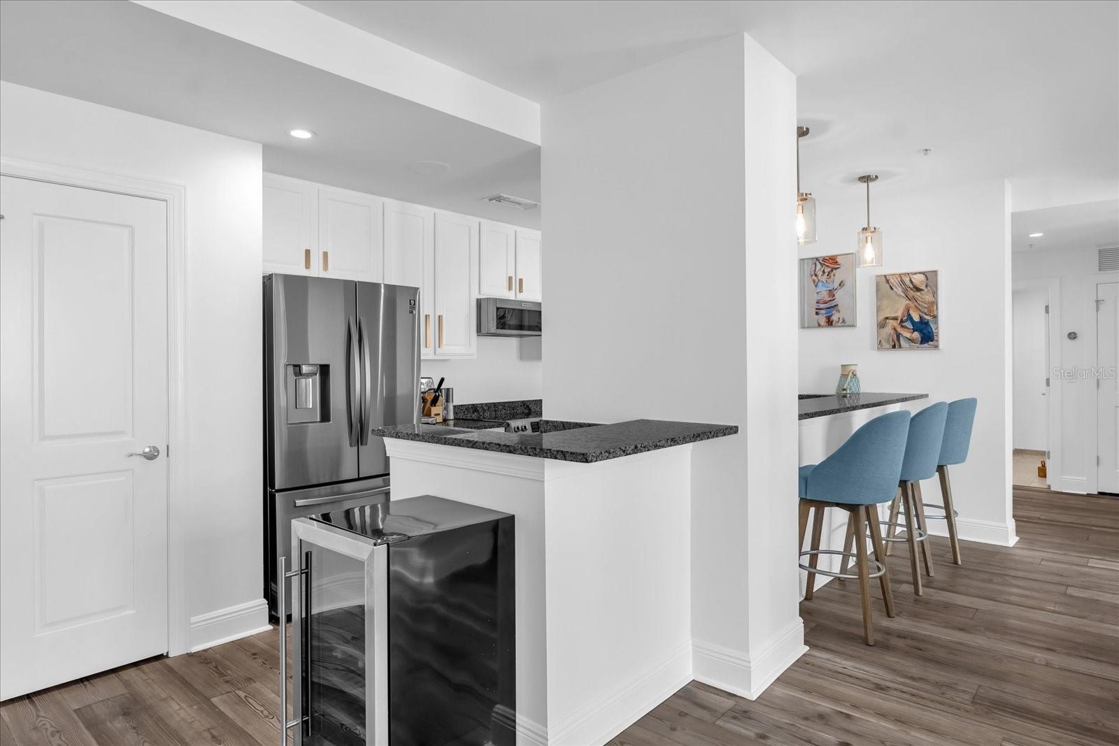 Image 4 of 47 For 1238 Kennedy Boulevard 802