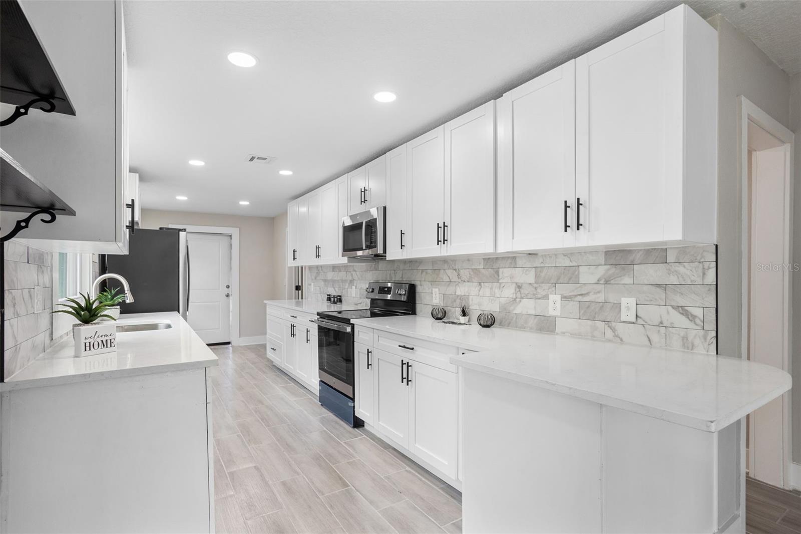 Image 10 of 44 For 209 14th Street