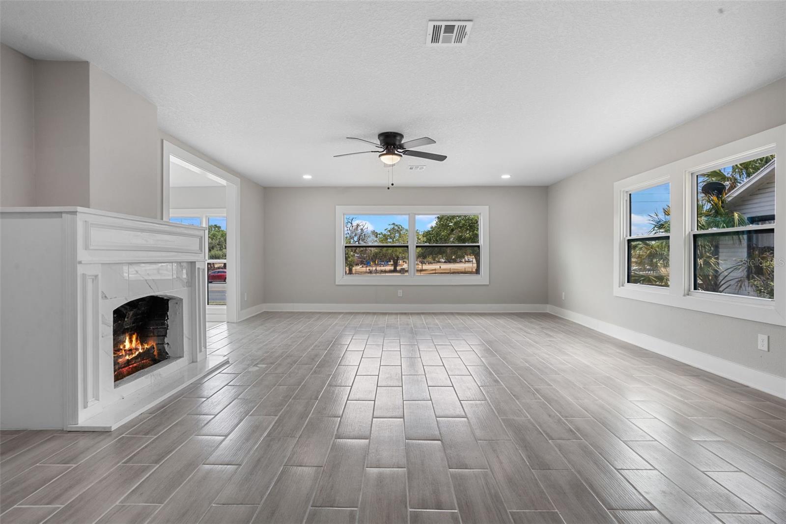 Image 14 of 44 For 209 14th Street