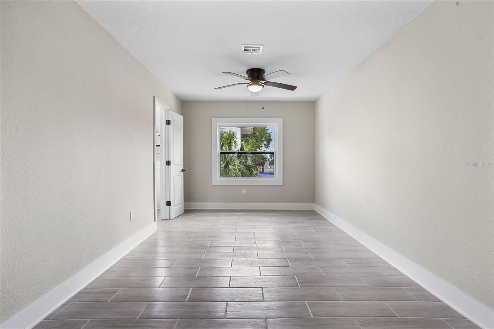 Image 19 of 44 For 209 14th Street