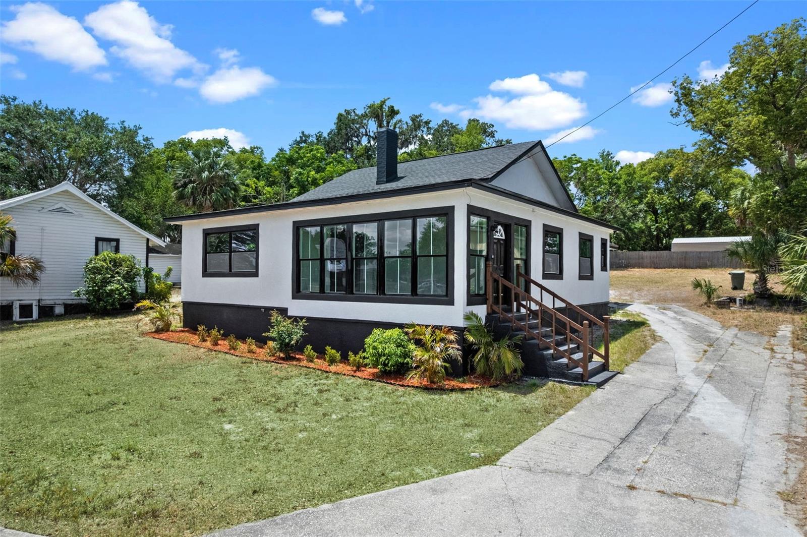 Image 2 of 44 For 209 14th Street