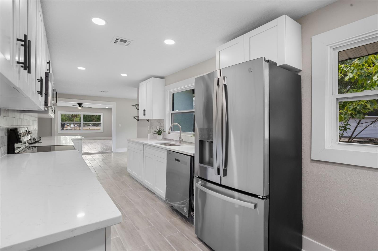 Image 7 of 44 For 209 14th Street