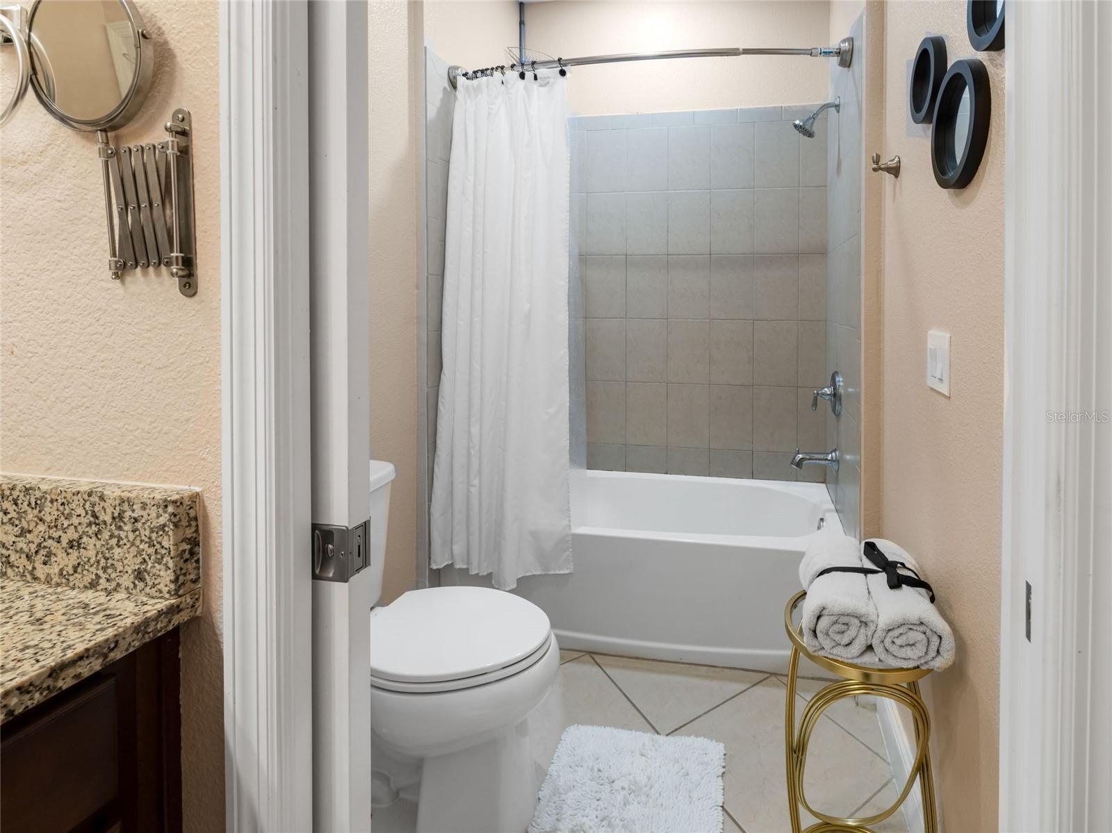 Image 19 of 42 For 193 Captiva Drive