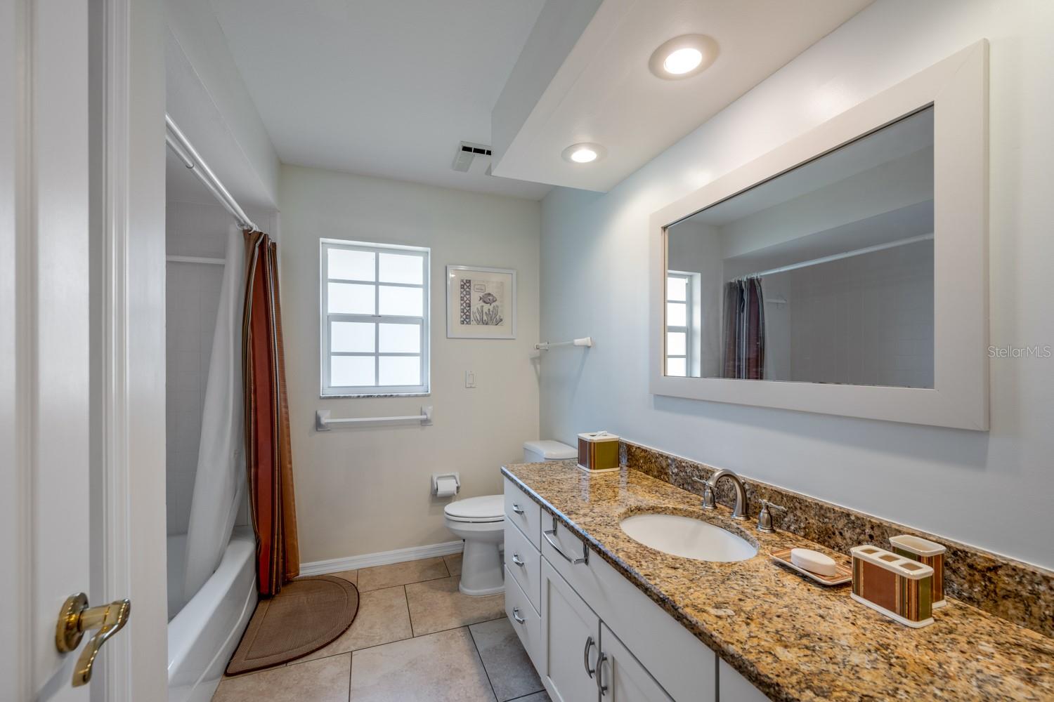 Image 31 of 44 For 8202 Shadow Pine Way