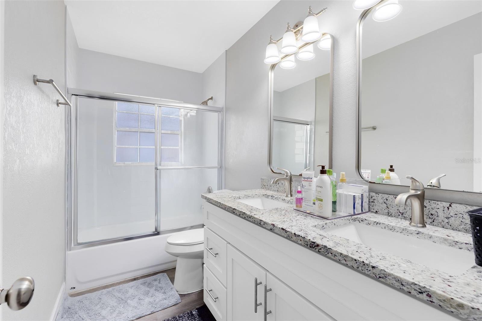 Image 11 of 24 For 2618 Grassmere Lane