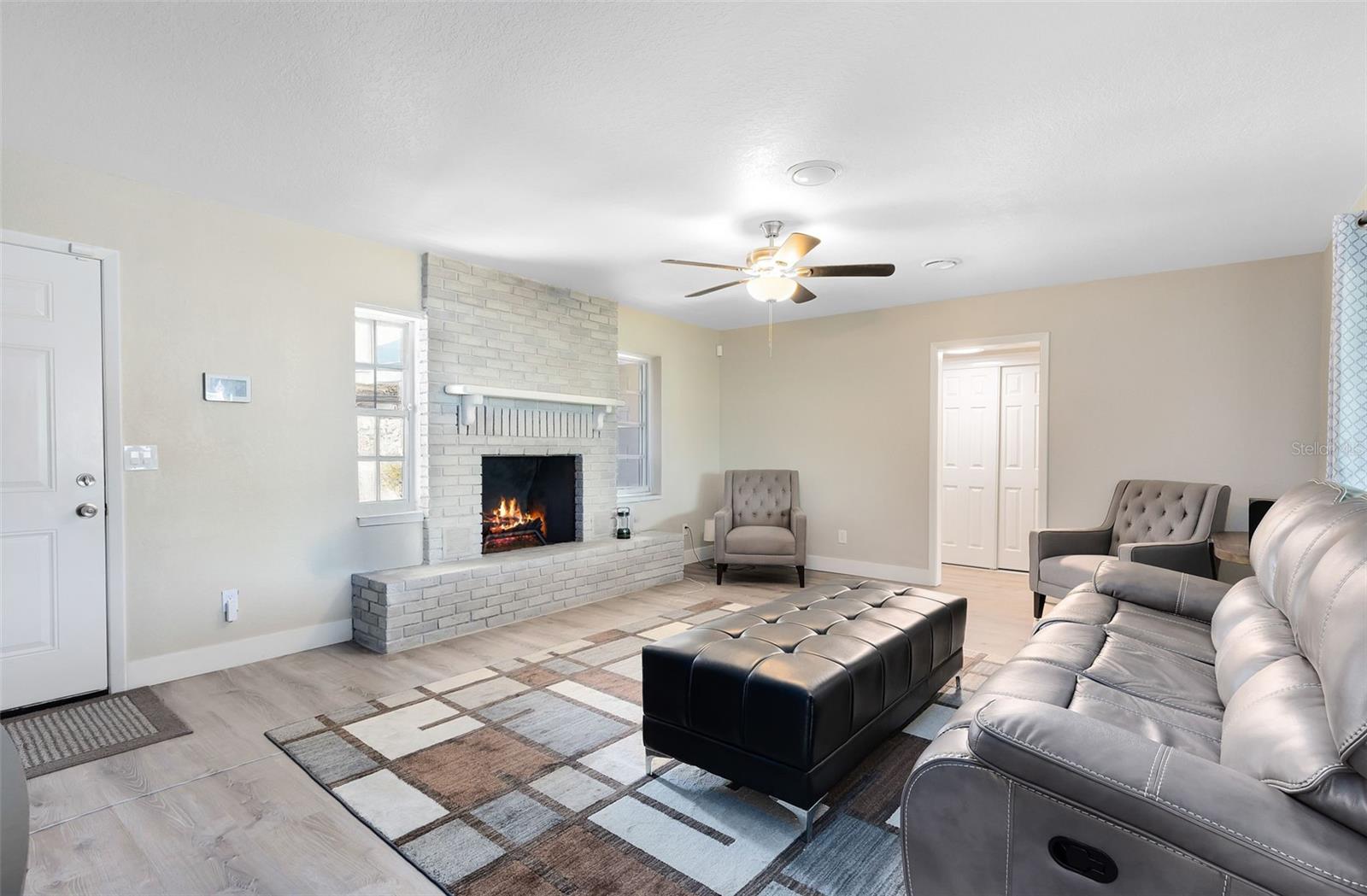 Image 2 of 24 For 2618 Grassmere Lane