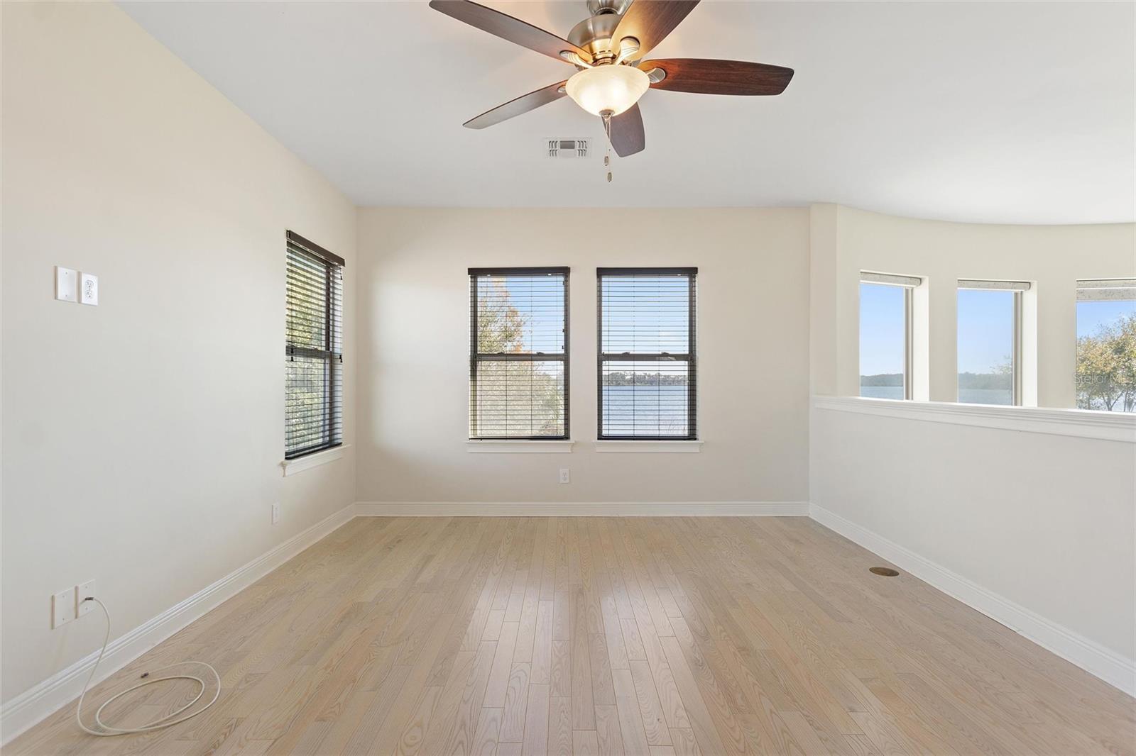 Image 41 of 57 For 14906 Speer Lake Drive