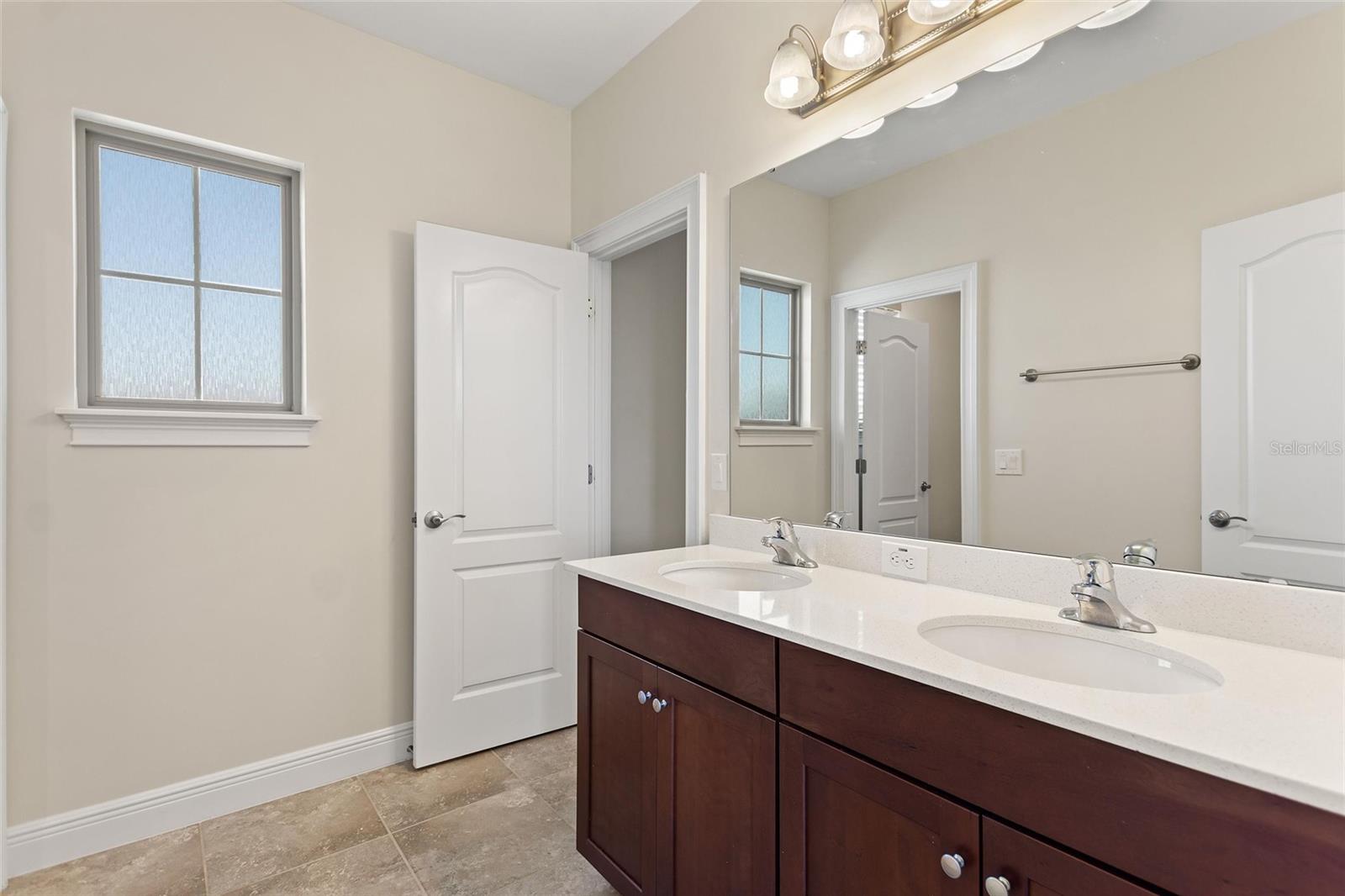 Image 48 of 57 For 14906 Speer Lake Drive
