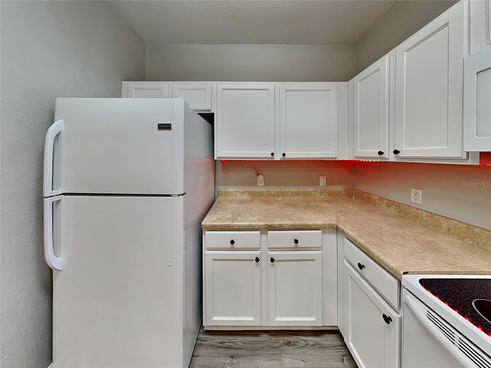 Image 3 of 17 For 3175 Feltrim Place 104