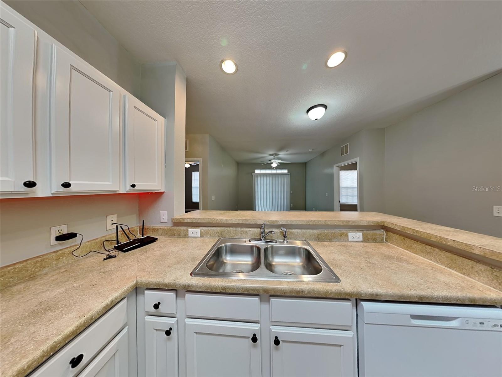 Image 4 of 17 For 3175 Feltrim Place 104