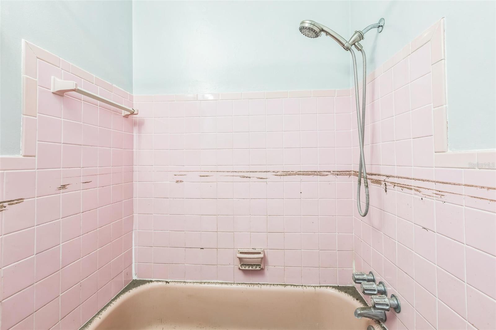 Image 13 of 41 For 15406 2nd Street E