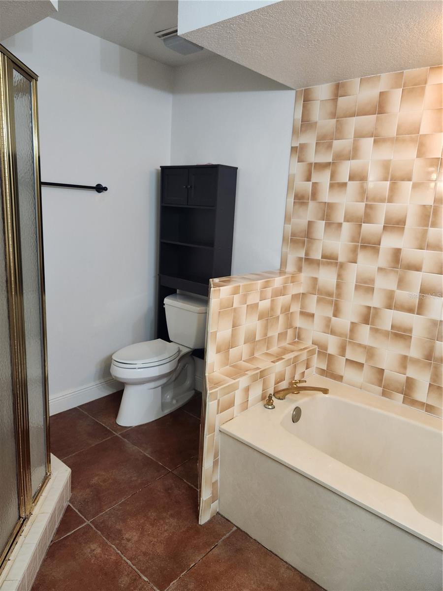 Image 12 of 14 For 7316 Della Drive