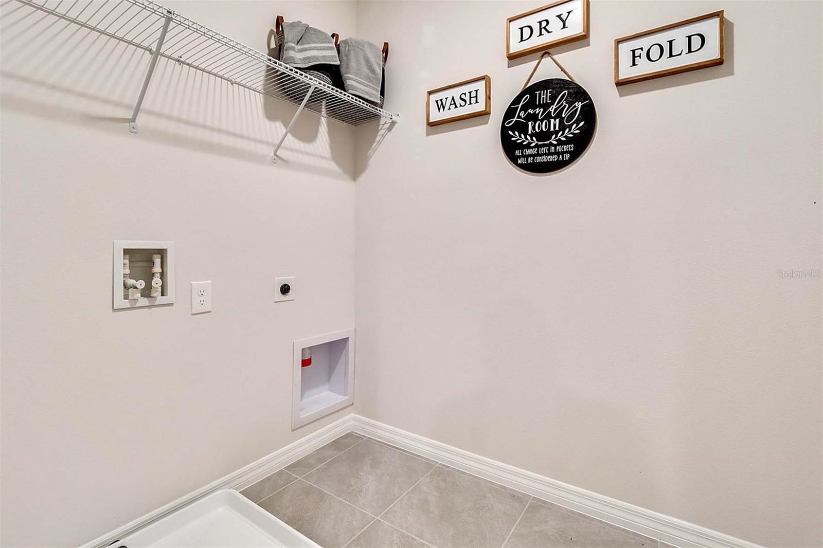 Image 11 of 37 For 3841 Royal Azalea Way