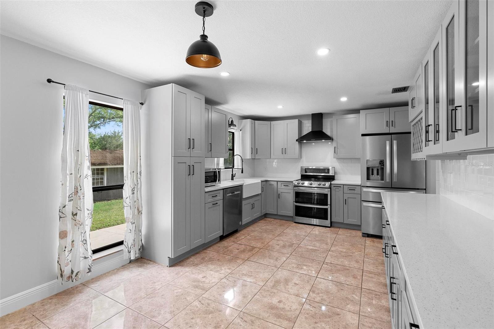Image 19 of 44 For 21343 Reindeer Road