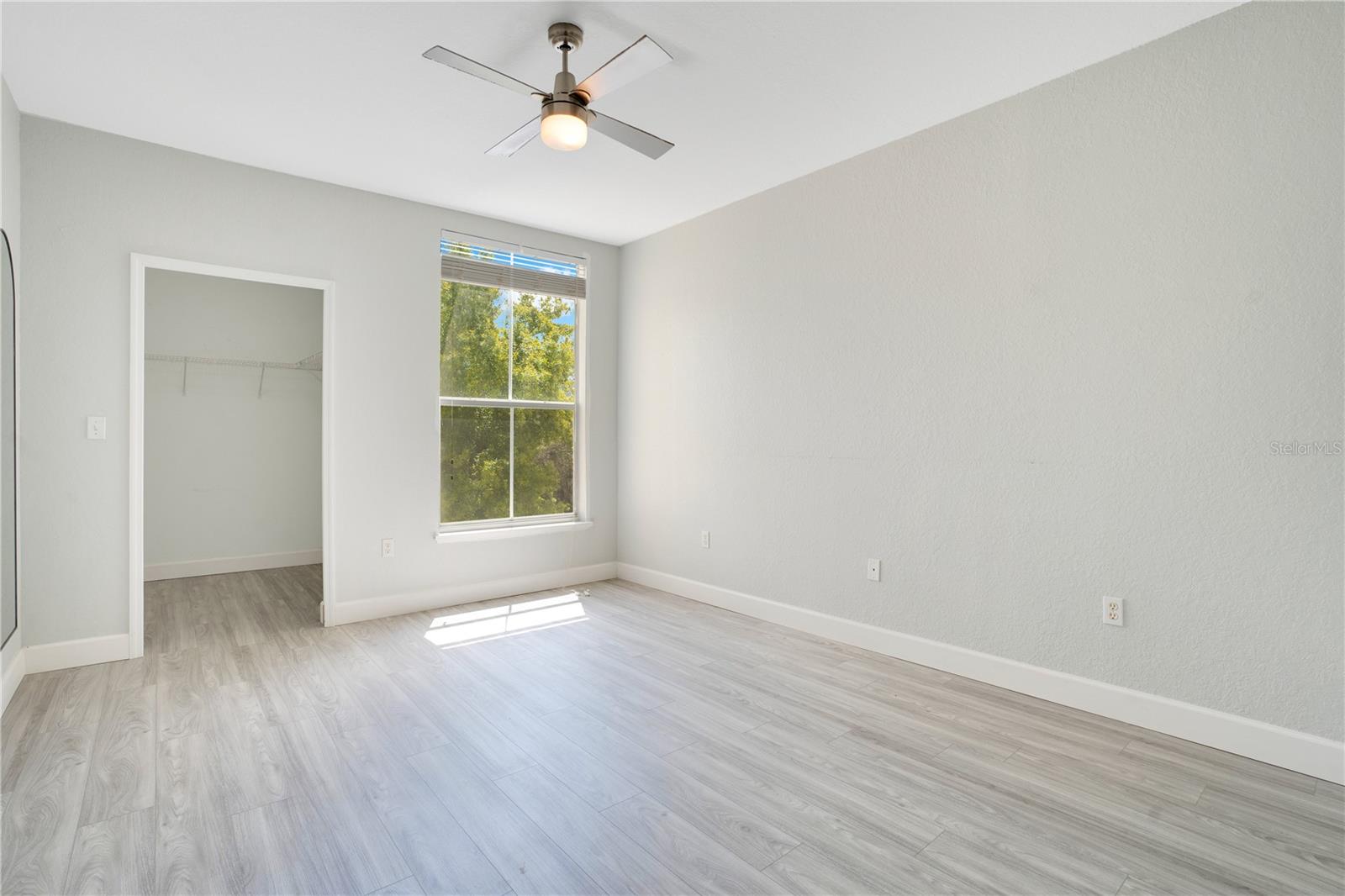 Image 10 of 50 For 8908 Legacy Court 303
