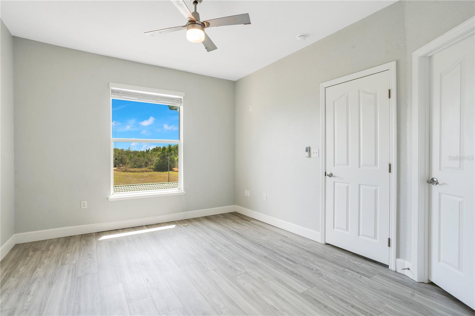 Image 11 of 50 For 8908 Legacy Court 303