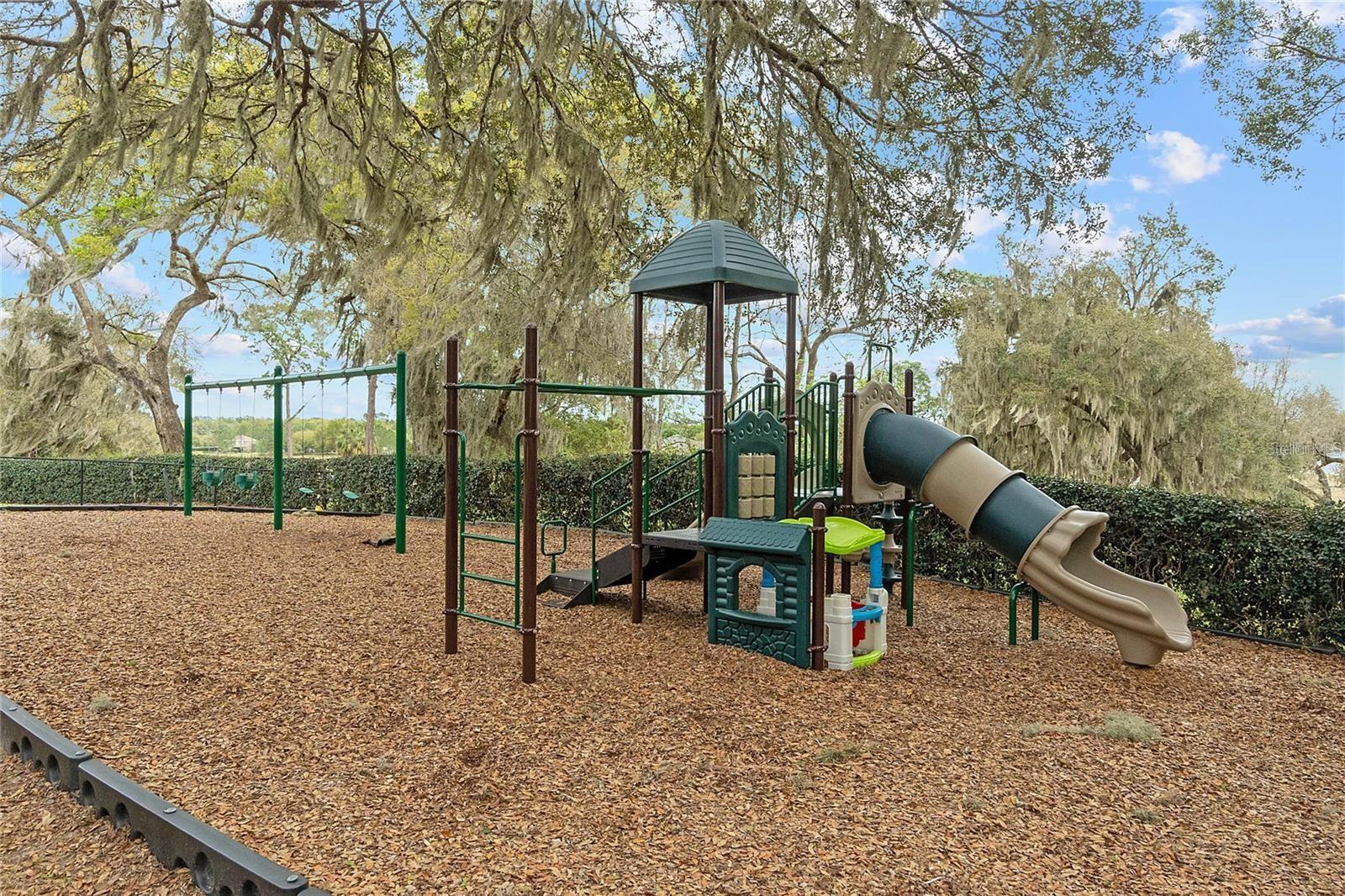 Image 47 of 58 For 23533 Valderama Lane
