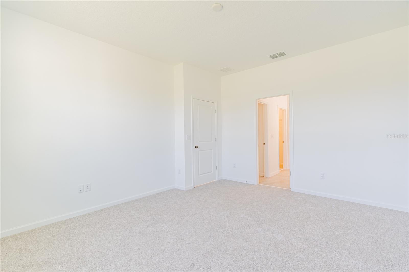 Image 14 of 33 For 9067 Coral Cape St Street