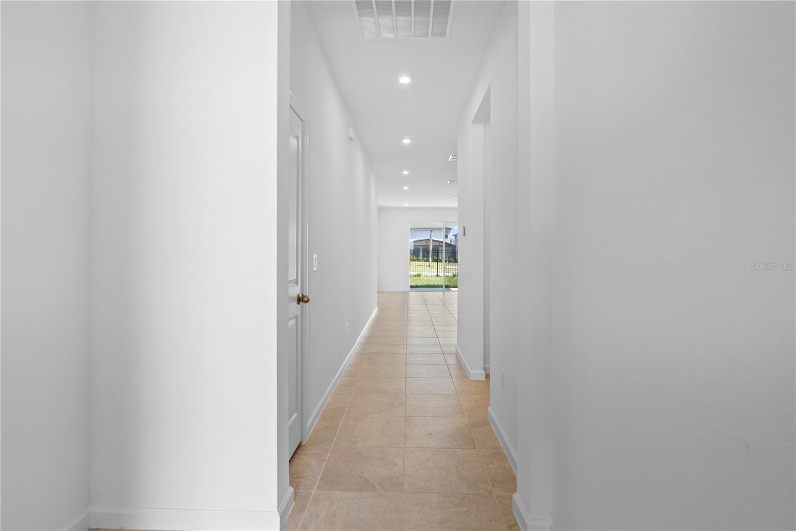 Image 20 of 33 For 9067 Coral Cape St Street