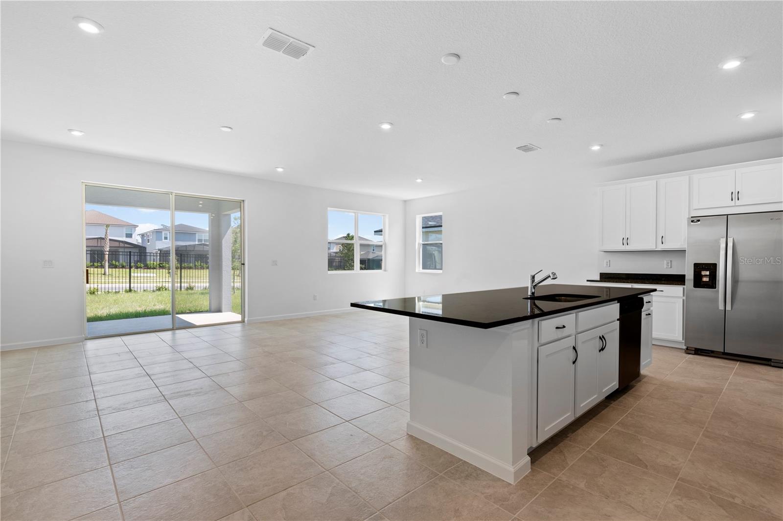 Image 23 of 33 For 9067 Coral Cape St Street
