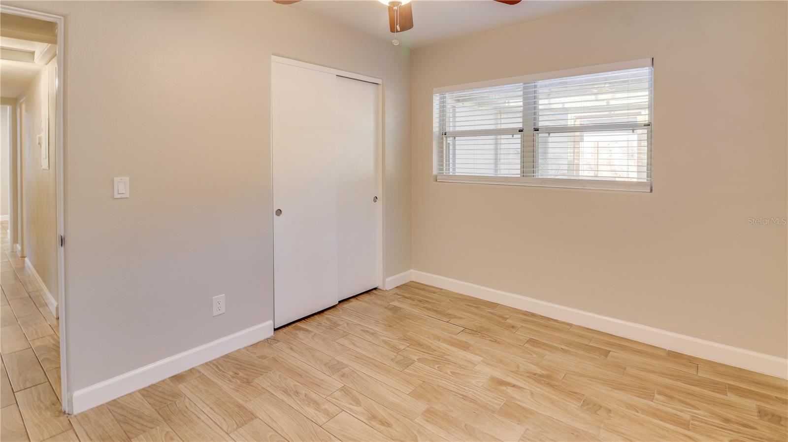 Image 10 of 32 For 1809 Pineview Circle