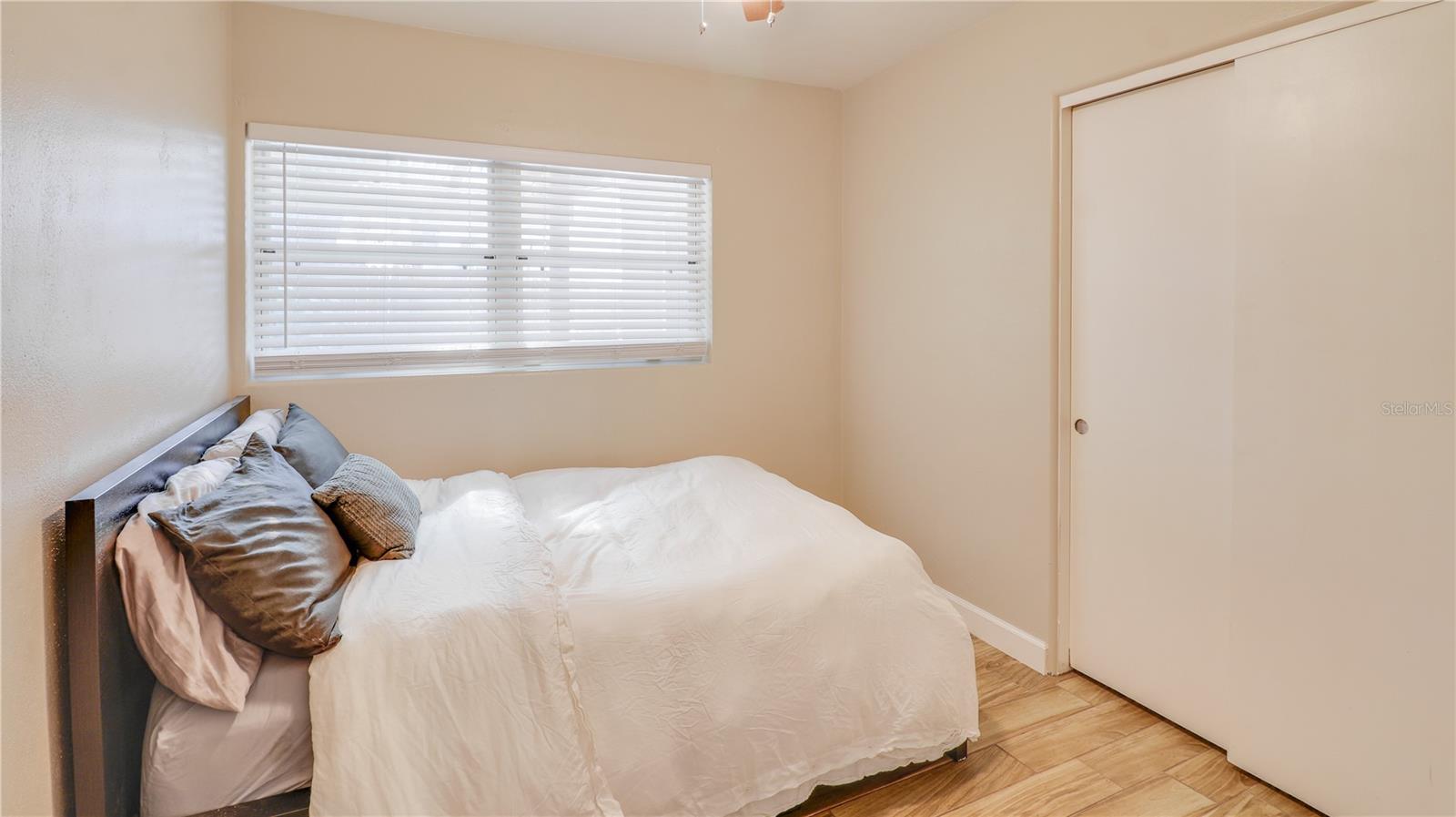 Image 13 of 32 For 1809 Pineview Circle