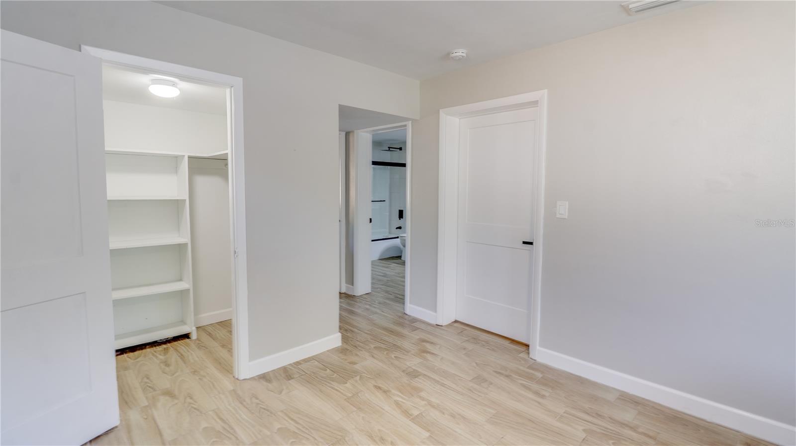 Image 25 of 32 For 1809 Pineview Circle