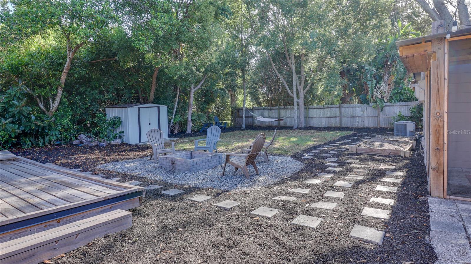 Image 3 of 32 For 1809 Pineview Circle