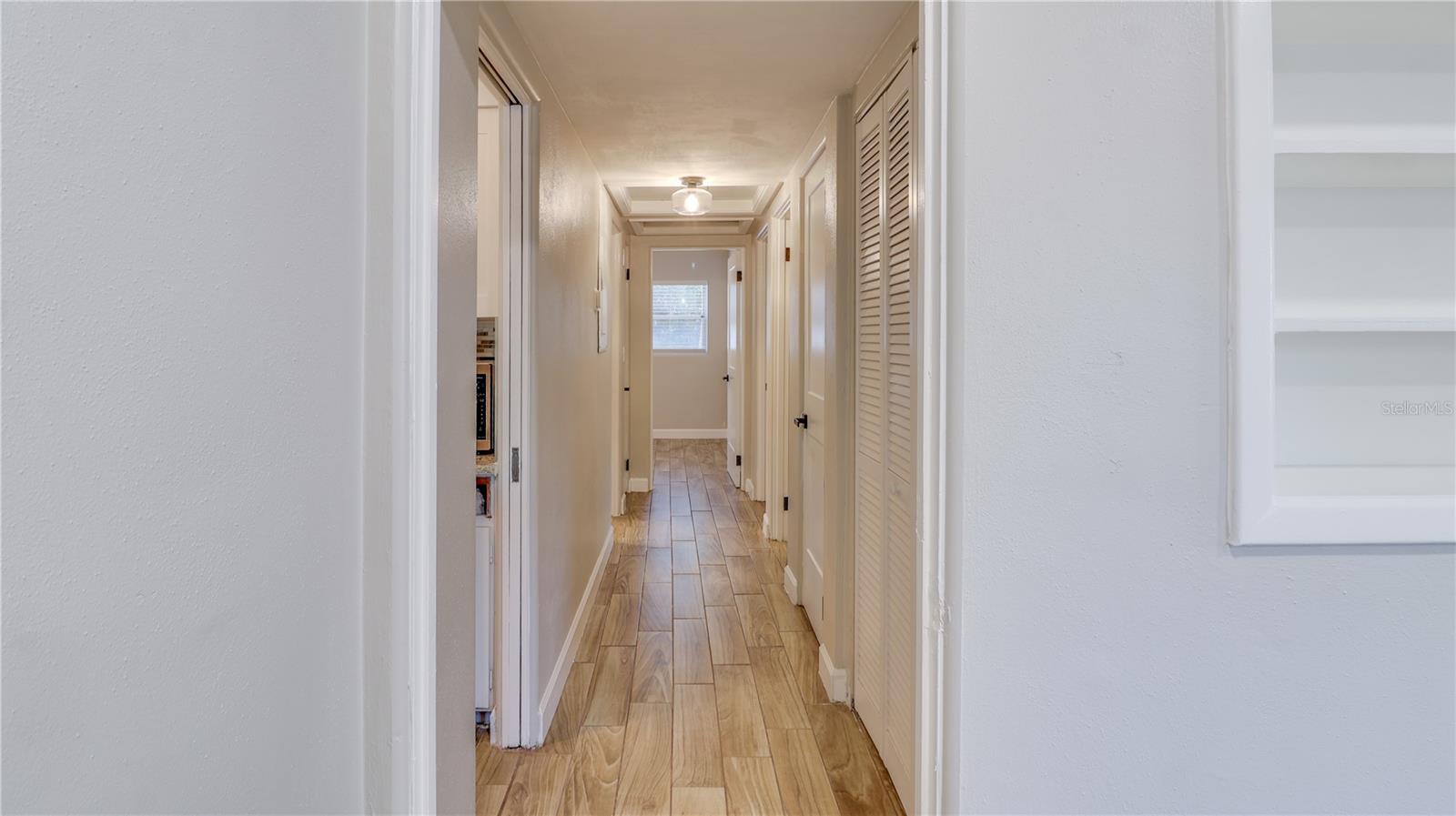 Image 8 of 32 For 1809 Pineview Circle