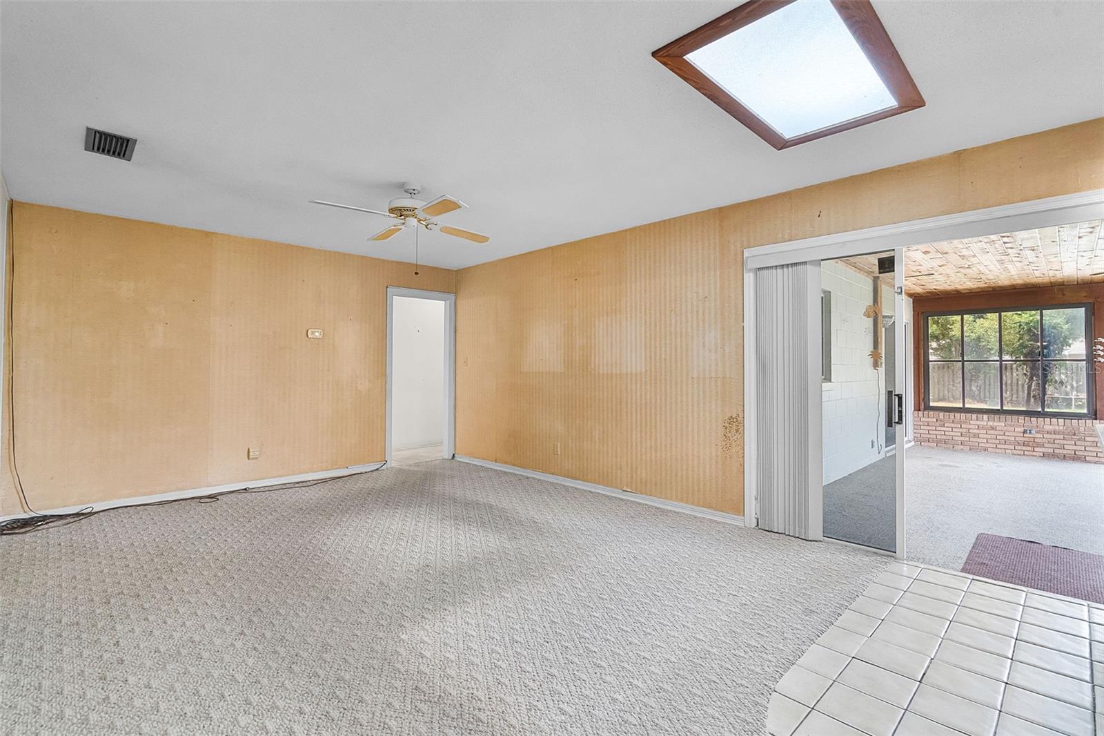 Image 7 of 21 For 715 Roughbeard Road