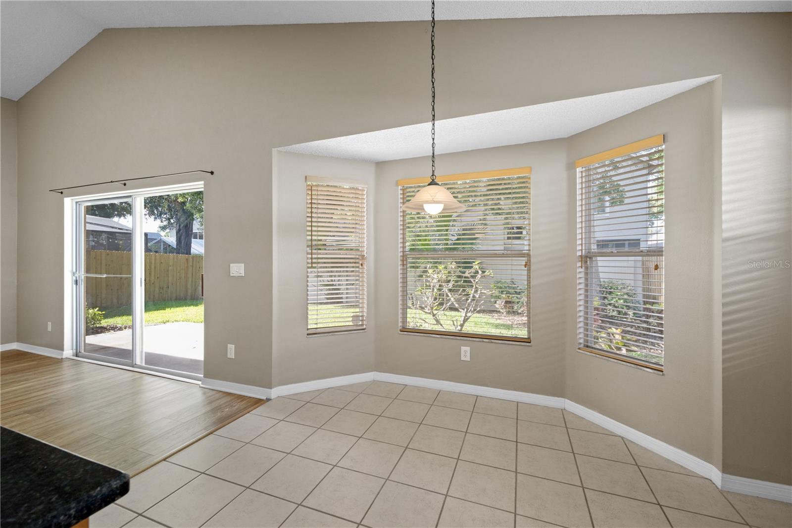 Image 12 of 50 For 9545 Southern Garden Circle