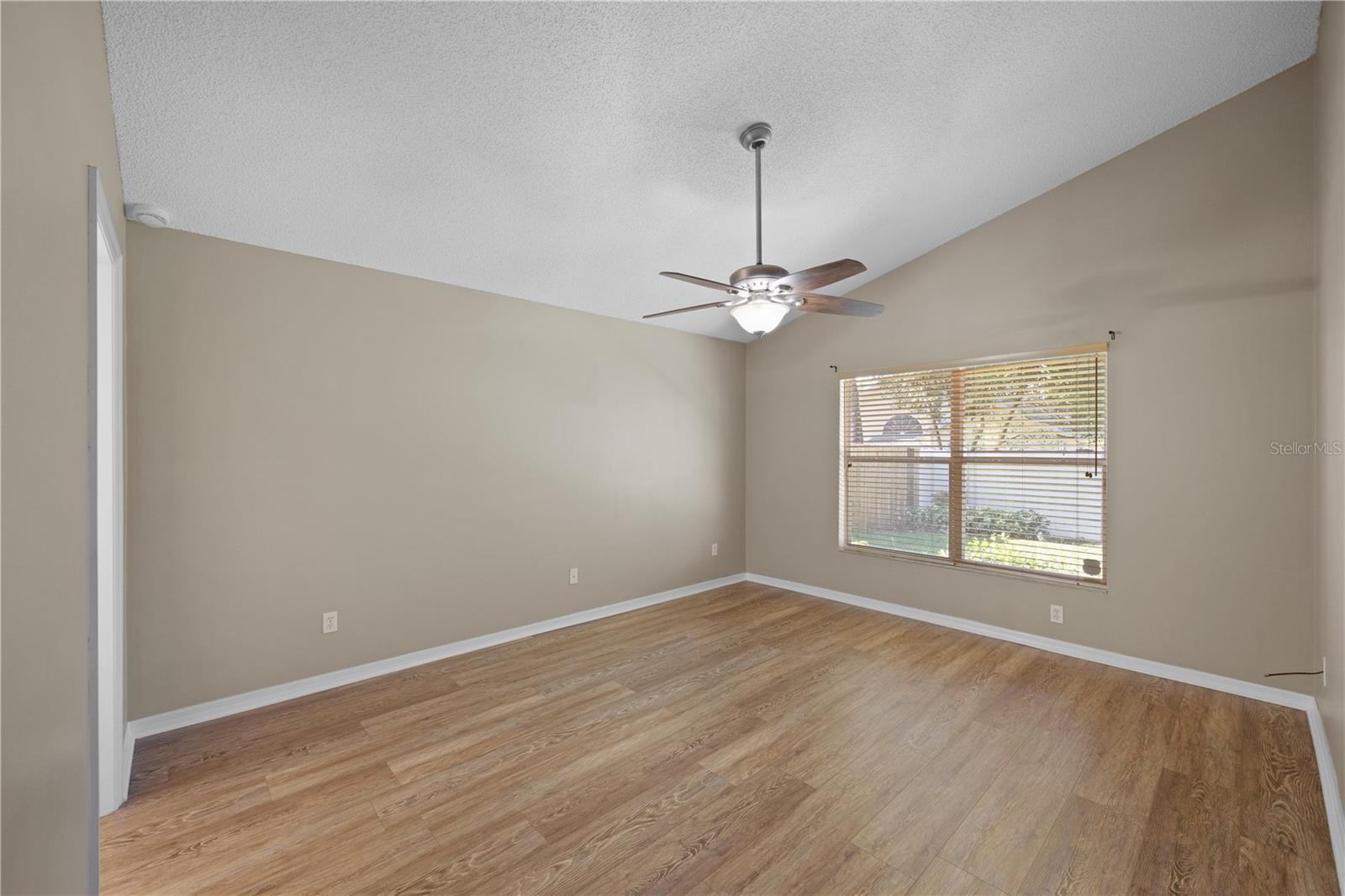 Image 22 of 50 For 9545 Southern Garden Circle