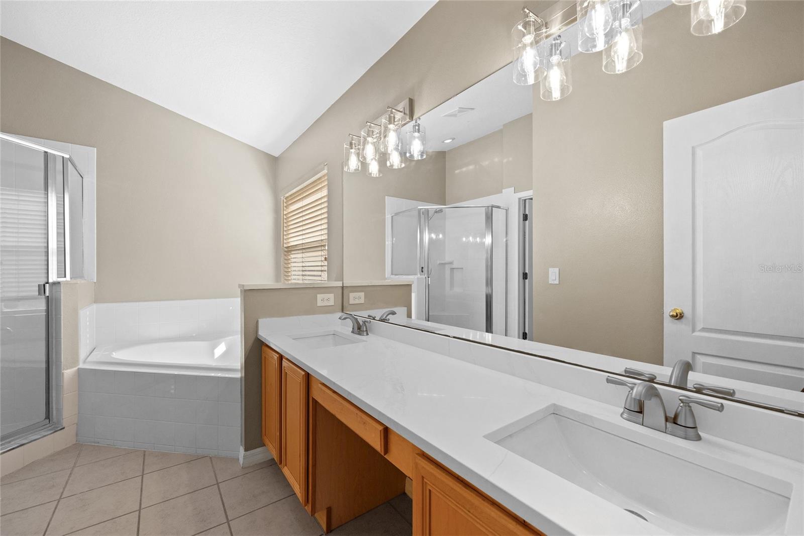 Image 26 of 50 For 9545 Southern Garden Circle