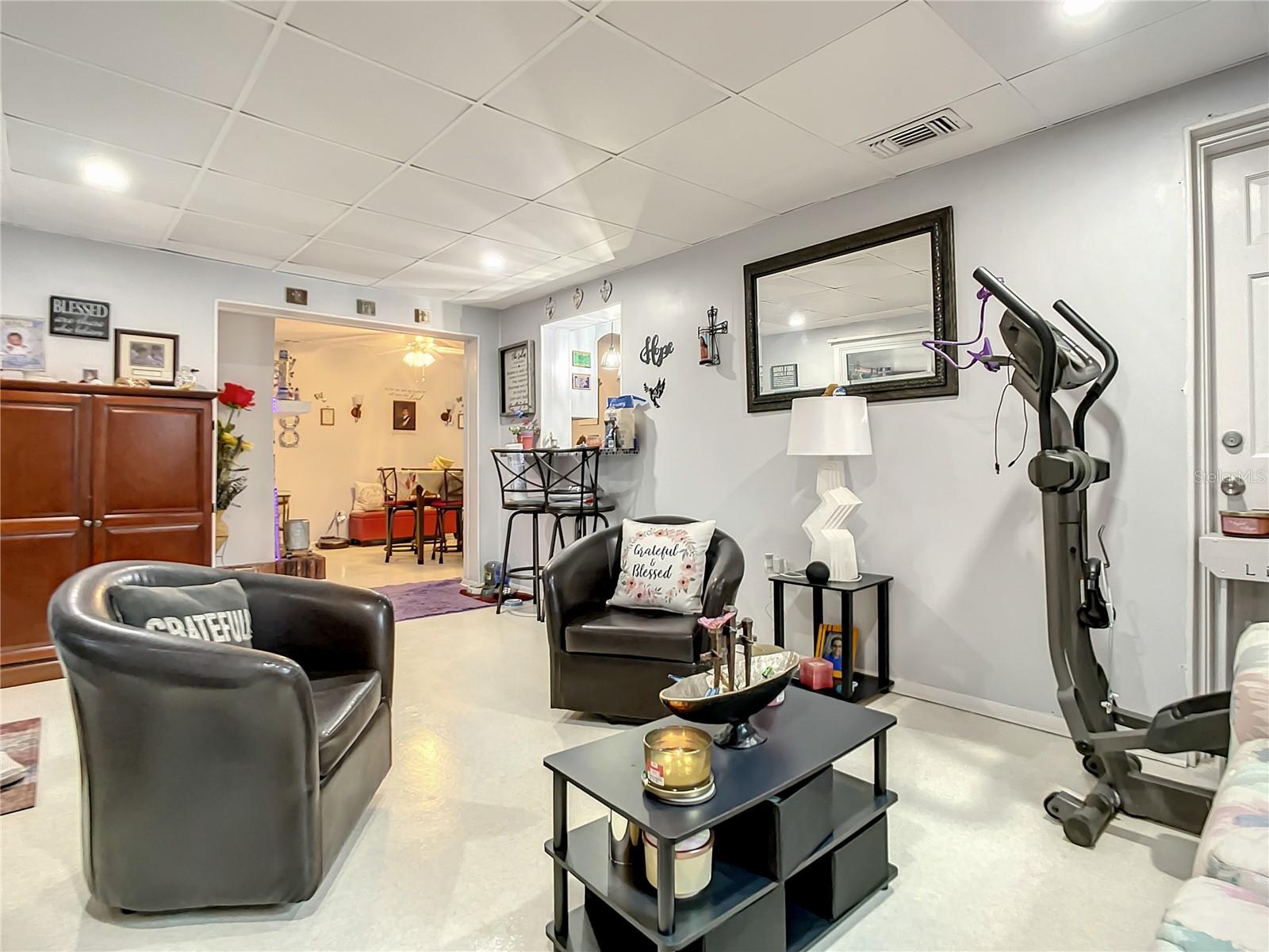 Image 16 of 39 For 1105 Tivoli Drive