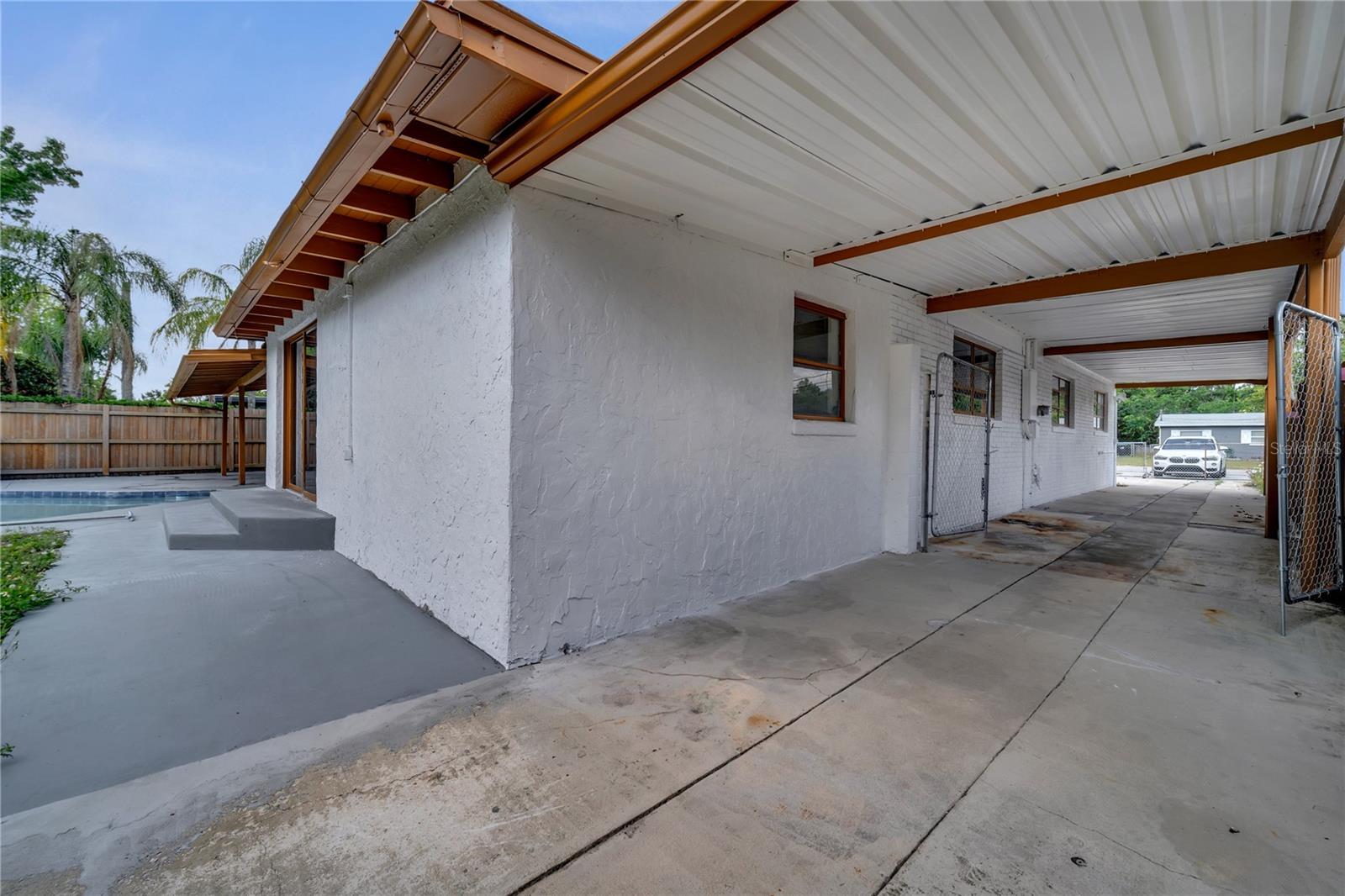 Image 15 of 77 For 2303 Bonneville Drive