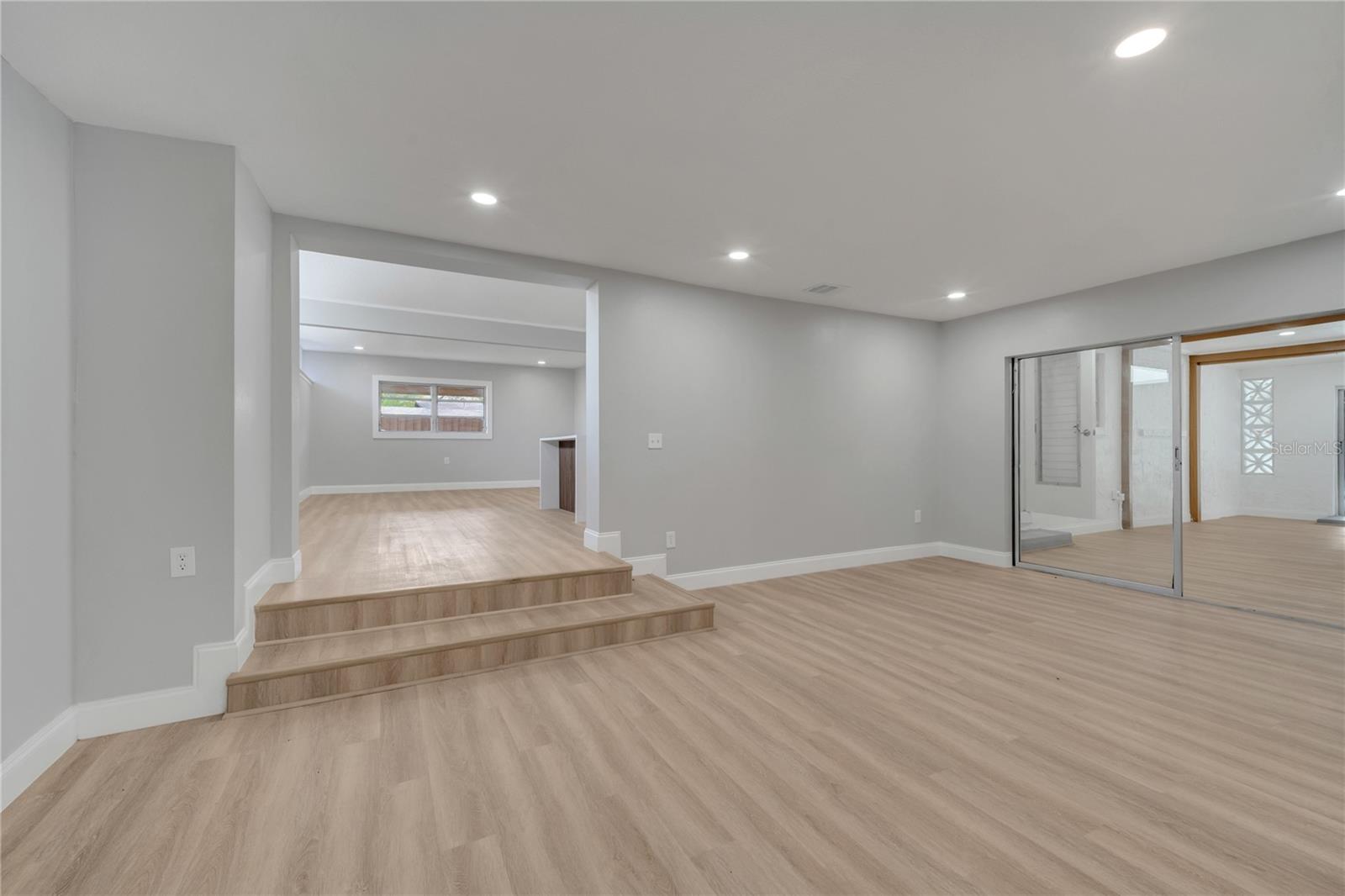 Image 18 of 77 For 2303 Bonneville Drive