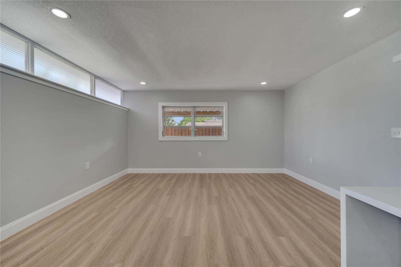 Image 22 of 77 For 2303 Bonneville Drive