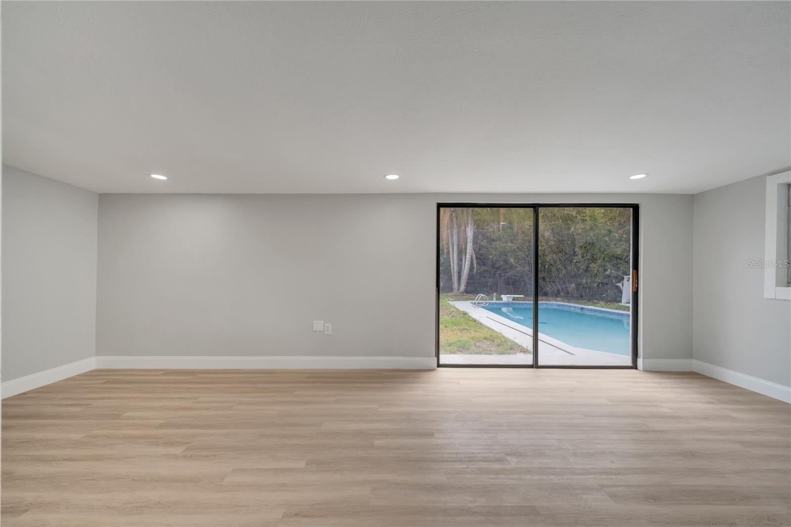 Image 37 of 77 For 2303 Bonneville Drive
