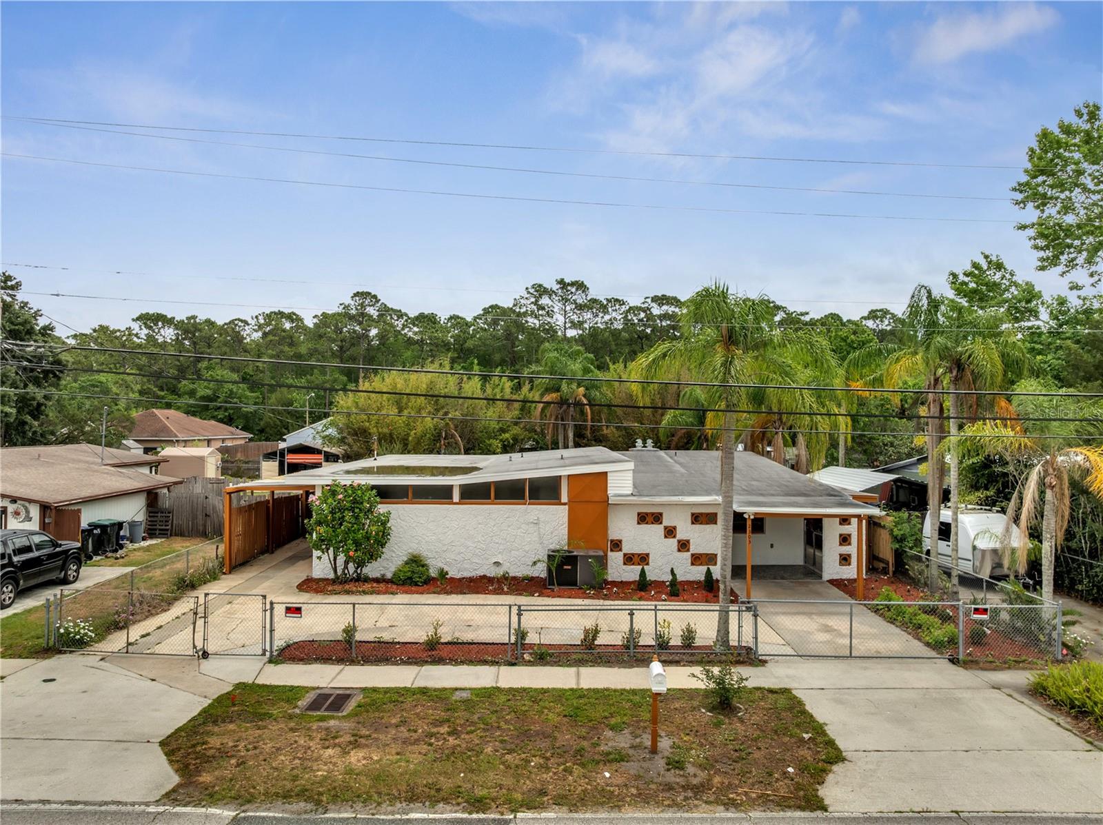 Image 4 of 77 For 2303 Bonneville Drive