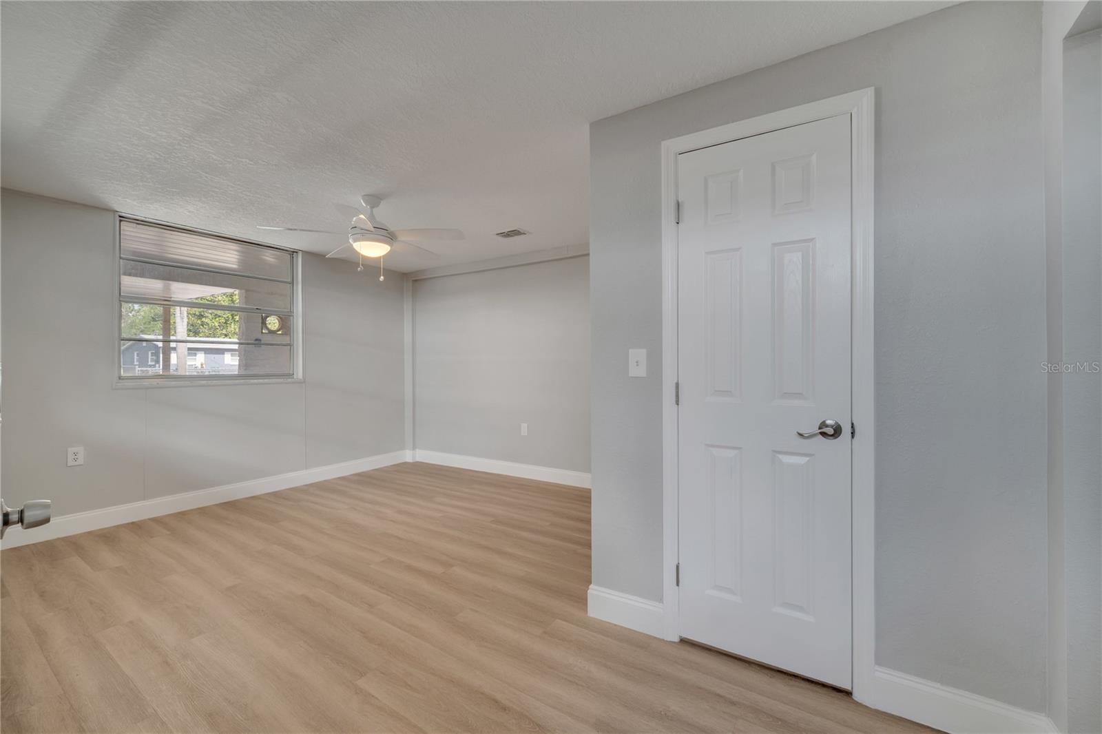 Image 50 of 77 For 2303 Bonneville Drive