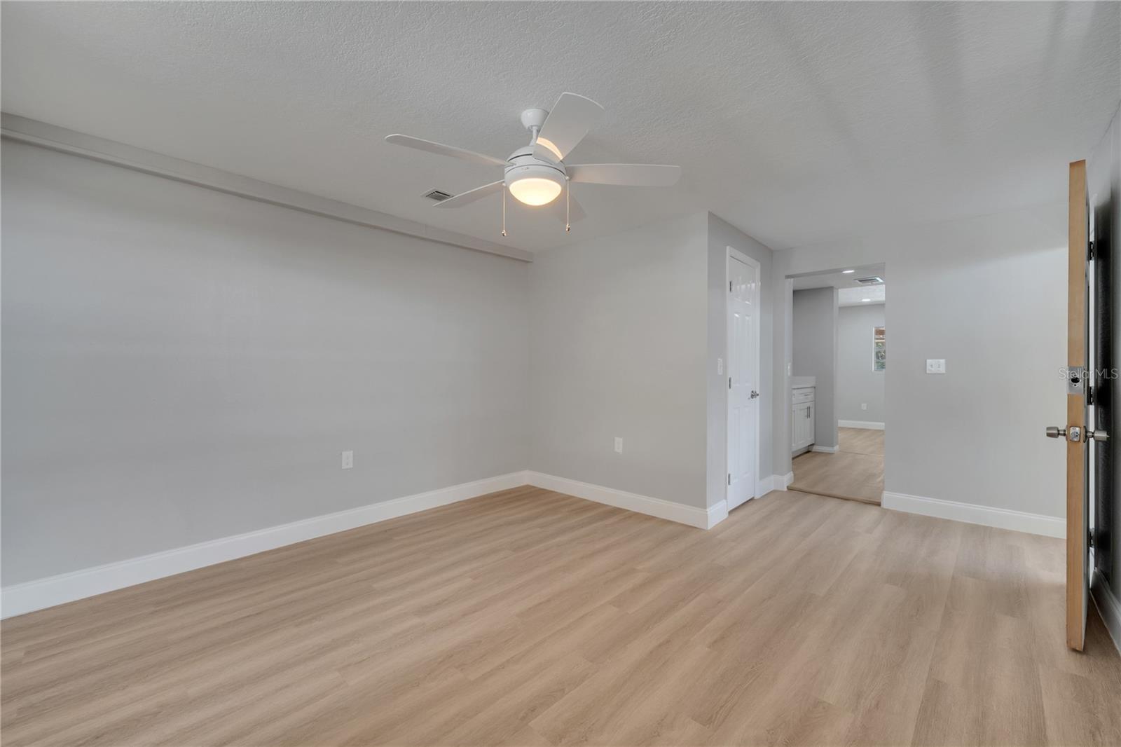 Image 52 of 77 For 2303 Bonneville Drive
