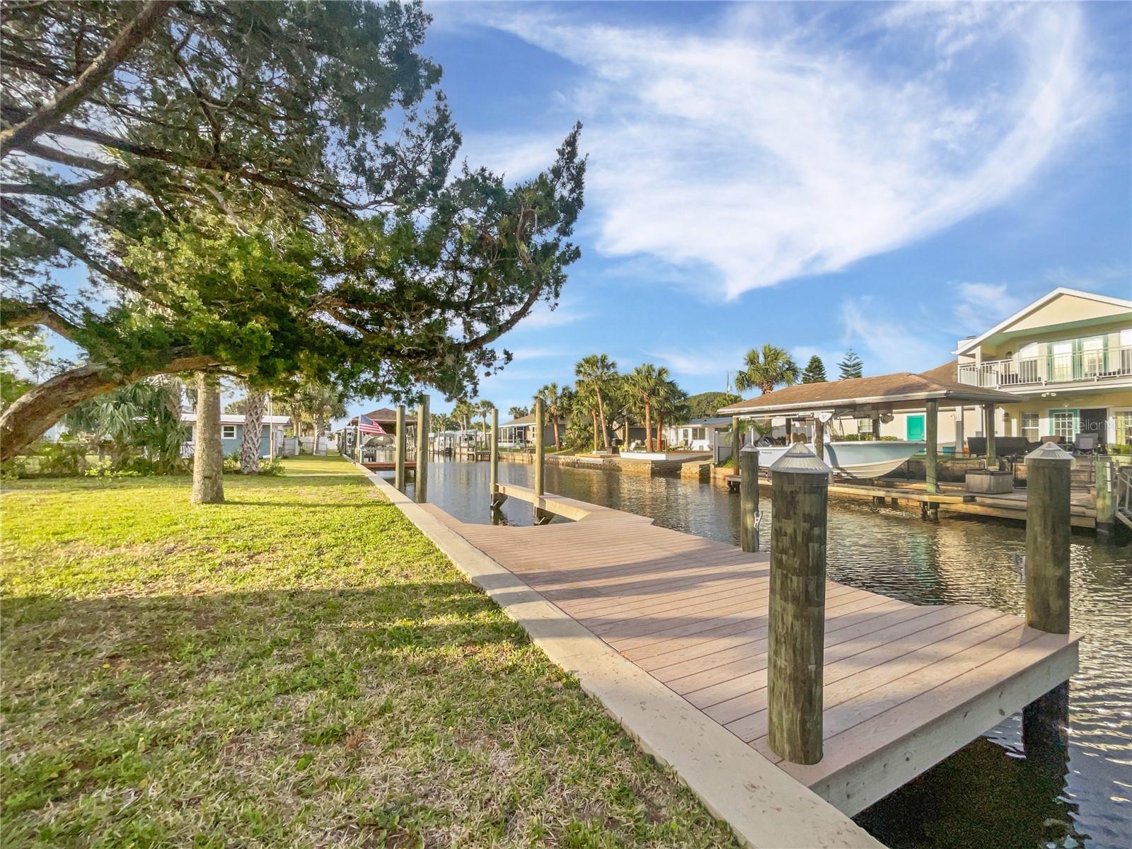 Image 11 of 22 For 135 Palmetto Avenue