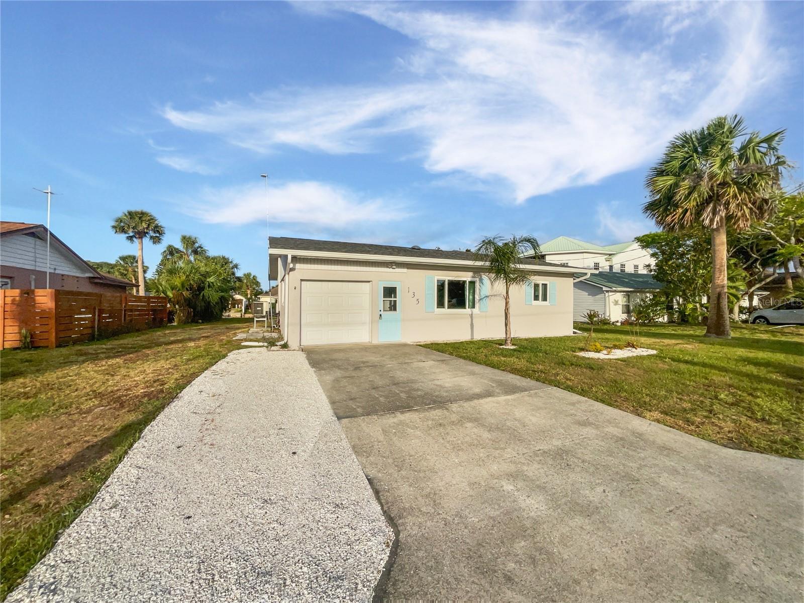 Image 9 of 22 For 135 Palmetto Avenue