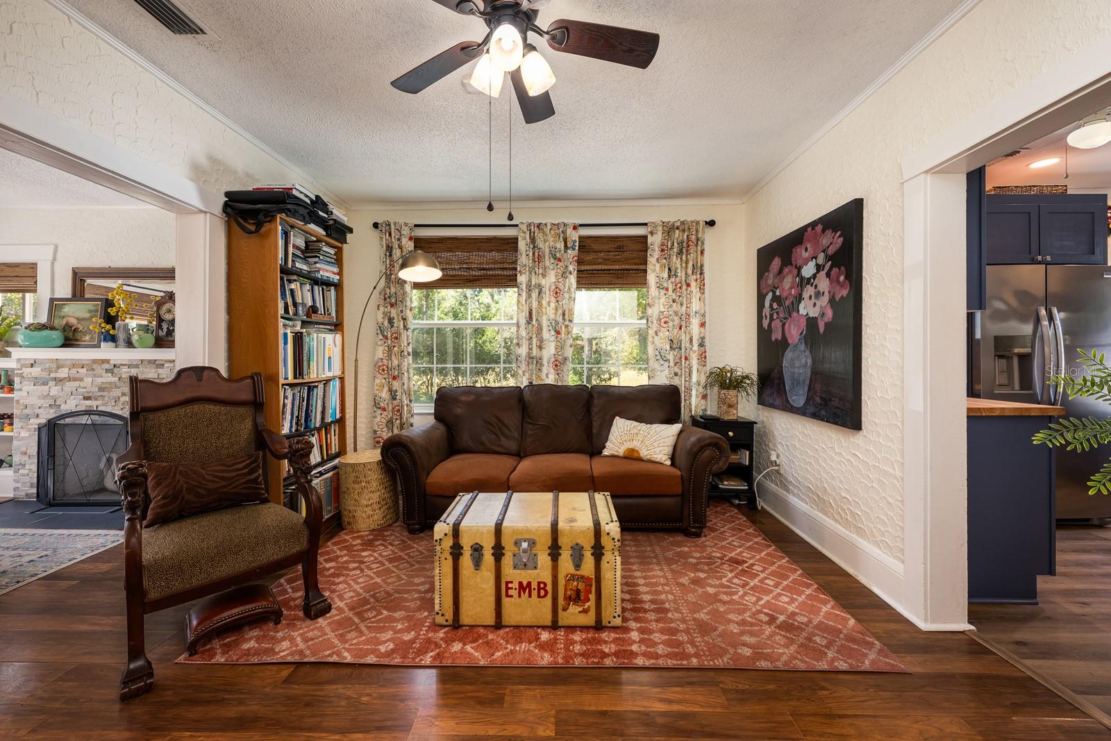 Image 7 of 30 For 306 Albany Avenue