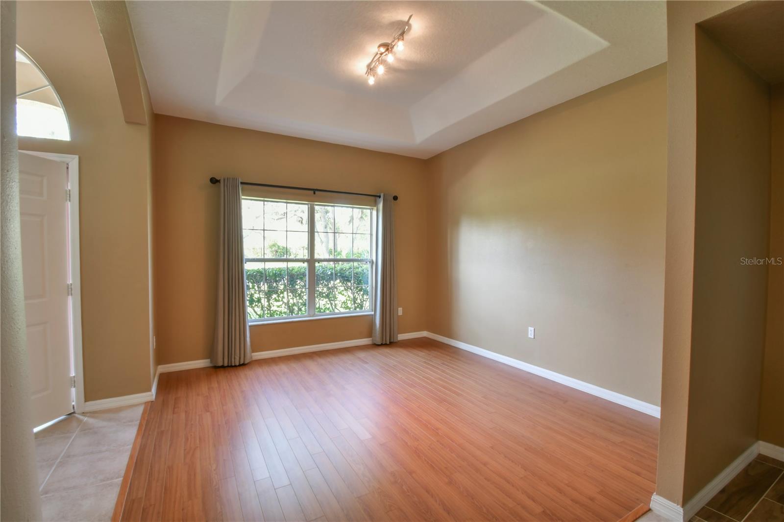 Image 15 of 87 For 15305 Shady Lane