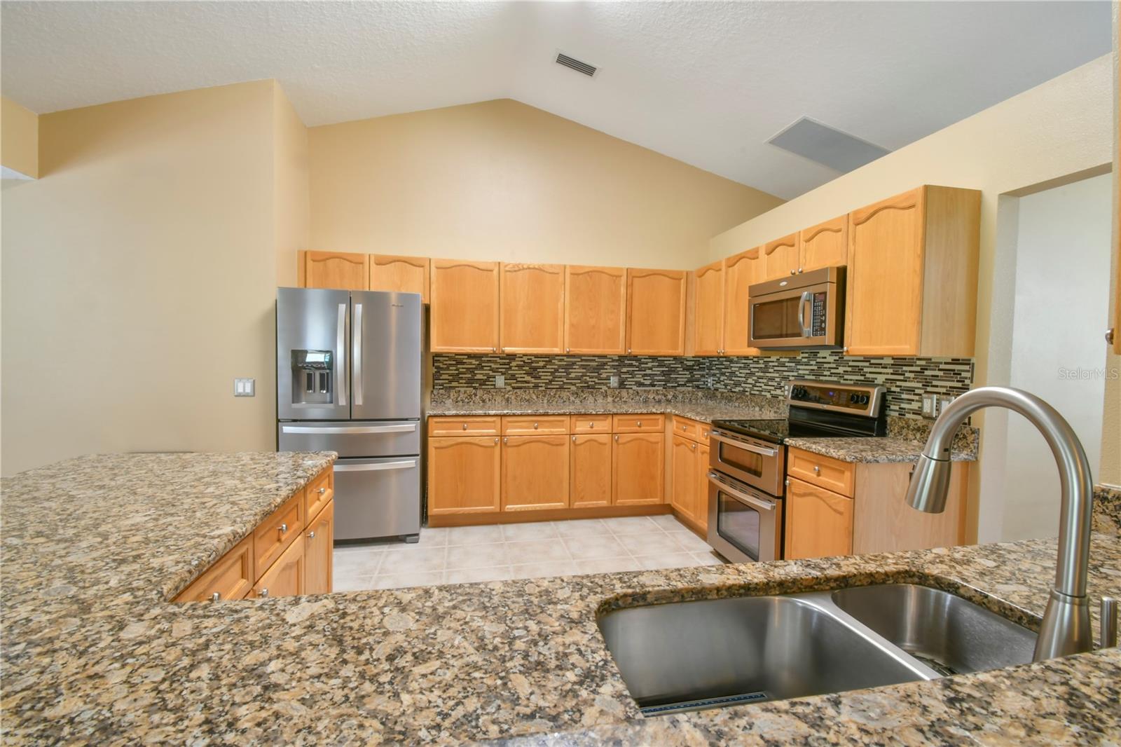 Image 16 of 87 For 15305 Shady Lane