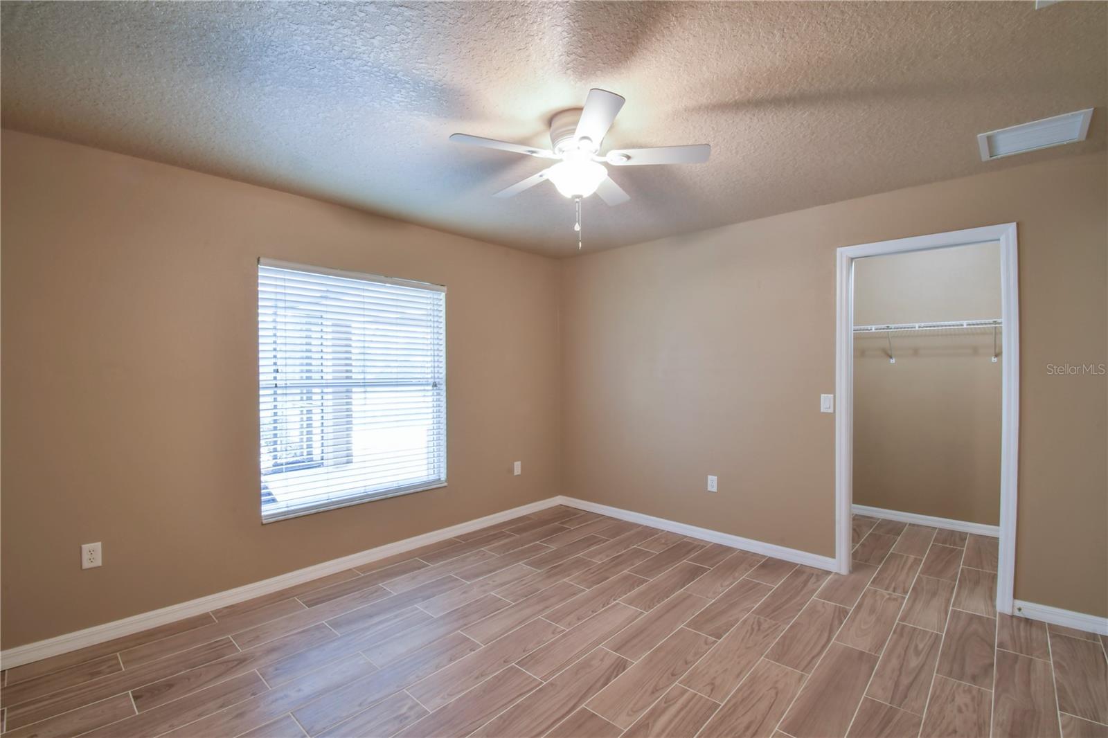 Image 32 of 87 For 15305 Shady Lane